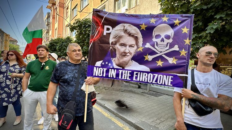 Die bulgarische Wirtschaft freut sich auf den Euro, bei der Bevölkerung gibt es viele Vorbehalte.