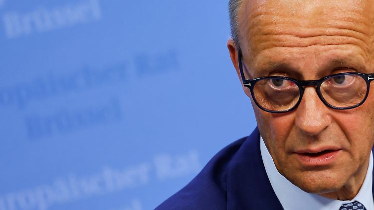 In den Angriffen Israels und der USA auf den Iran will Merz nichts Völkerrechtswidriges erkennen können.