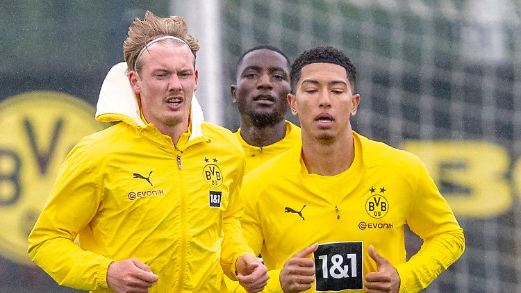 Jobe Bellingham läuft Julian Brandt den Rang ab. 