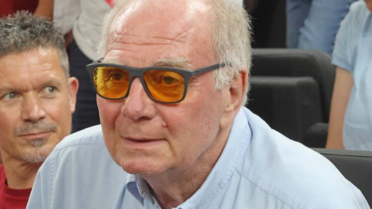 Uli Hoeneß sieht sich harten Angriffen ausgesetzt.