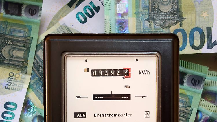 So oder so: "Es gibt eine deutliche Entlastung für alle Bürgerinnen und Bürger", kündigt Frei an.