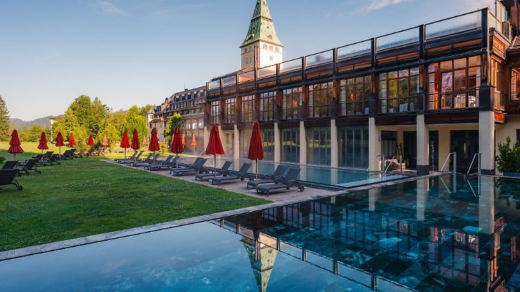 Das Fünf-Sterne-Superior-Resort "Schloss Elmau" verbindet Kultur-Events, modernsten Luxus und exklusive Spa-Oasen.