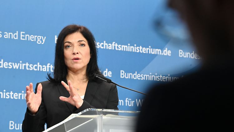 Laut Wirtschaftsministerin Katherina Reiche ist die Energiekrise überwunden.