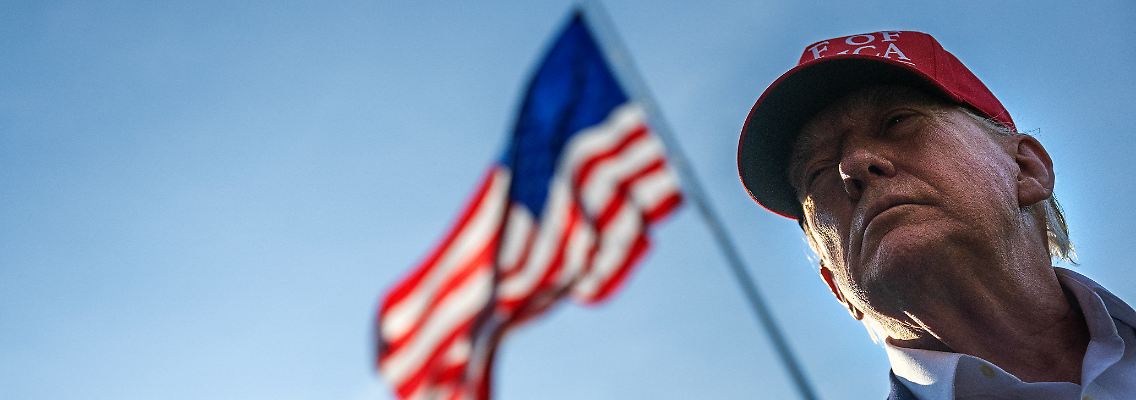 AFP__20250701__64EL2GF__v5__HighRes__UsPresidentDonaldTrumpDepartsTheWhiteHouseEnRou.jpg