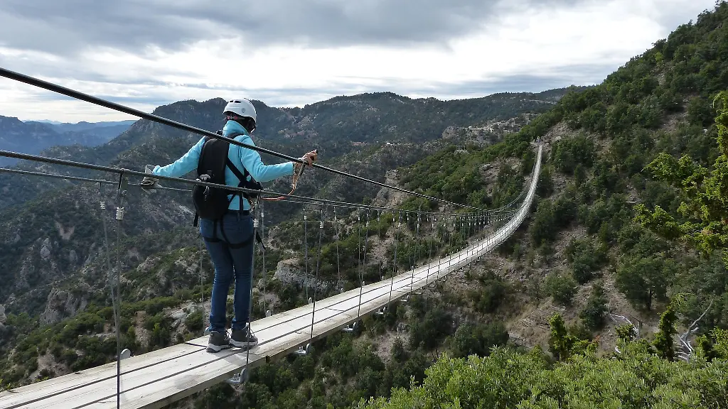 Und-wird-Ihnen-bei-dem-Anblick-schummrig-Etwas-Angst-sollte-ein-Abenteuer-schon-ausloesen