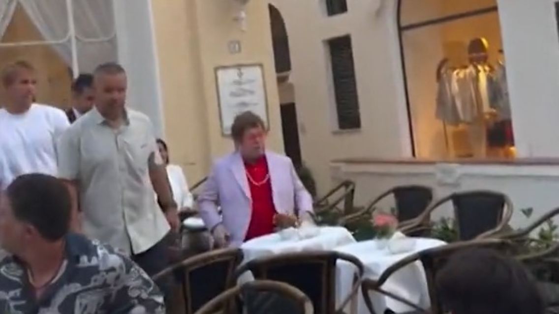 Elton_John.jpg