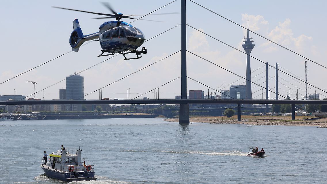 Bei der Suche kamen Boote und ein Hubschrauber zum Einsatz.