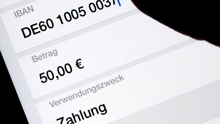Verpflichtende Überprüfungen des Zahlungsempfängers sollen Überweisungen sicherer machen. (Symbolbild)