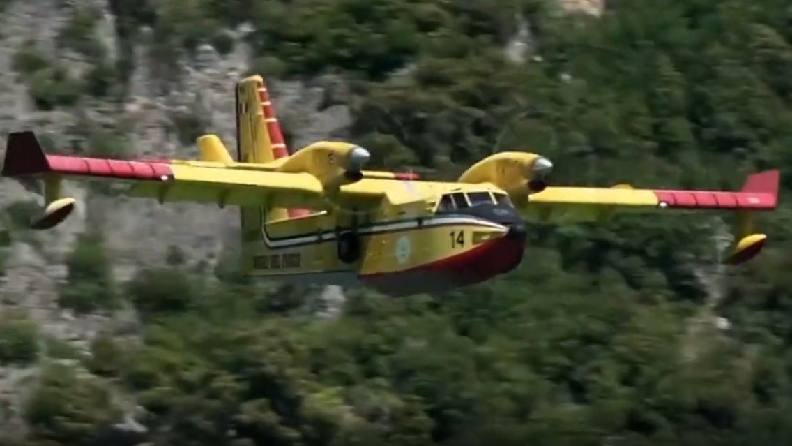Löschflugzeug.jpg