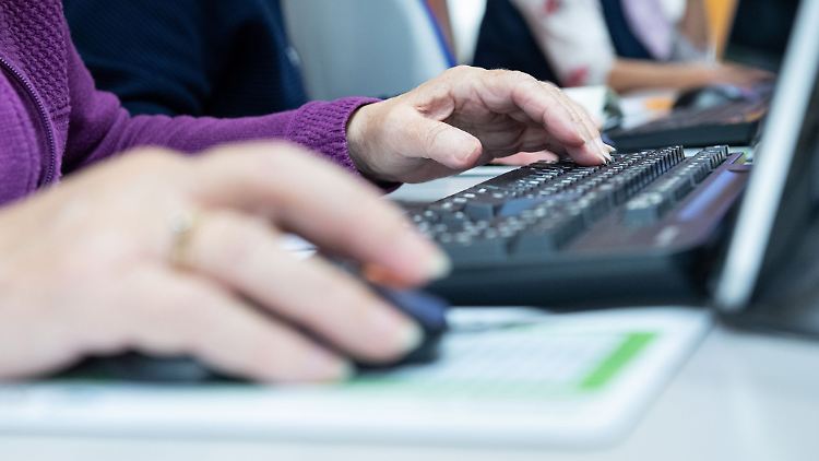 Geht nur online: die Erstellung der vereinfachten Steuererklärung für Rentner und Pensionäre.