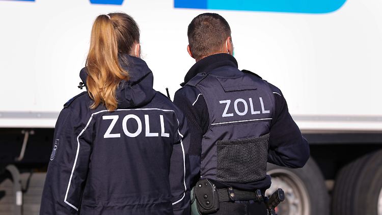 Die Finanzkontrolle Schwarzarbeit beim Zoll soll künftig auch Ermittlungsbefugnisse der Staatsanwaltschaft übernehmen können.