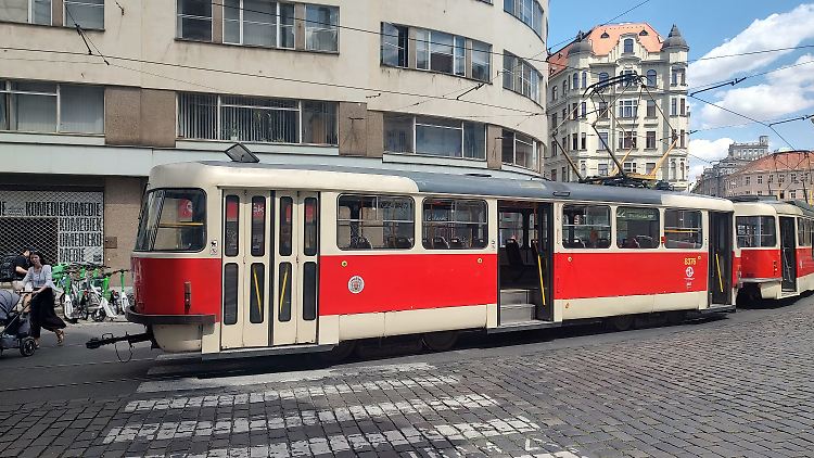 In Prag standen zeitweise die Straßen- und U-Bahnen still.