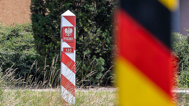 Polen und Deutschland haben eine gemeinsame Grenze an Oder und Neiße.