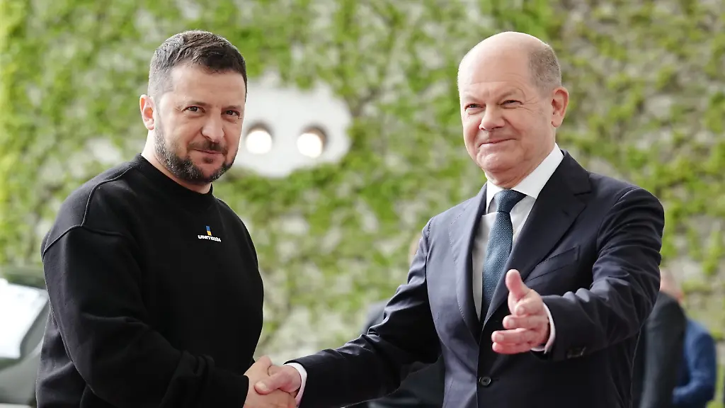 2f425402904e454f59a7373353fd7268