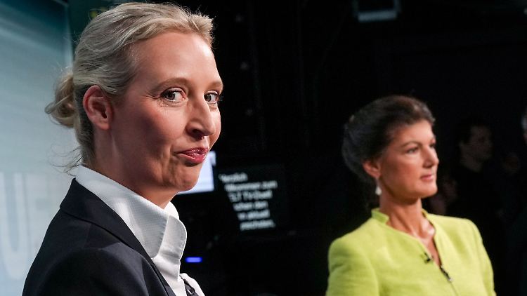 Die Enden eines Hufeisens sind einander näher als der Mitte: Alice Weidel und Sahra Wagenknecht.