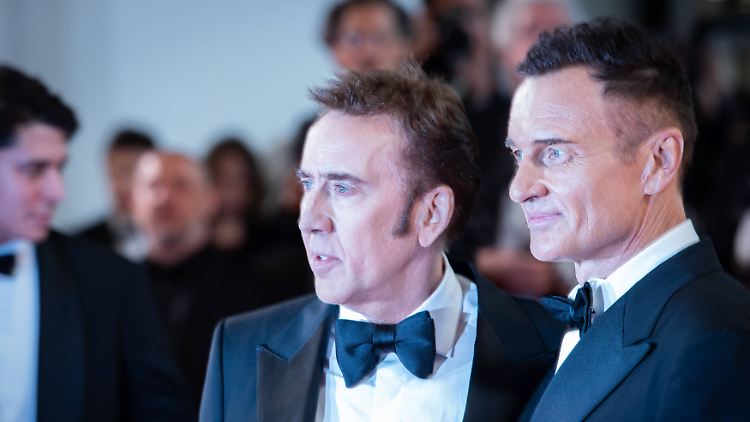 Nicolas Cage und Julian McMahon stellten in Cannes ihren Film "Der Surfer" vor.