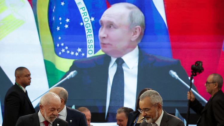 Russlands Machthaber Putin nahm per Videoschalte an dem Brics-Treffen teil. Ihm dürfte die gemeinsame Erklärung der Brics-Staaten gefallen. 