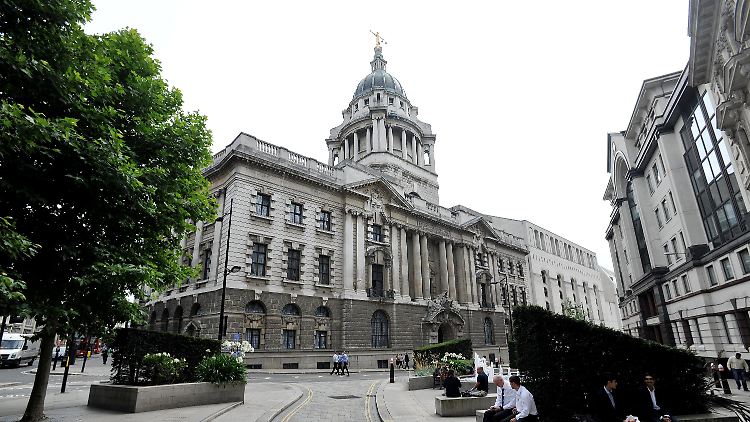 Der Blick auf das Londoner Strafgericht Old Bailey. 