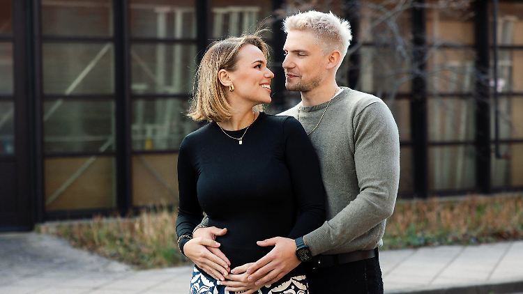 "GZSZ"-Schauspieler Lennart Borchert und seine Partnerin Louisa. 