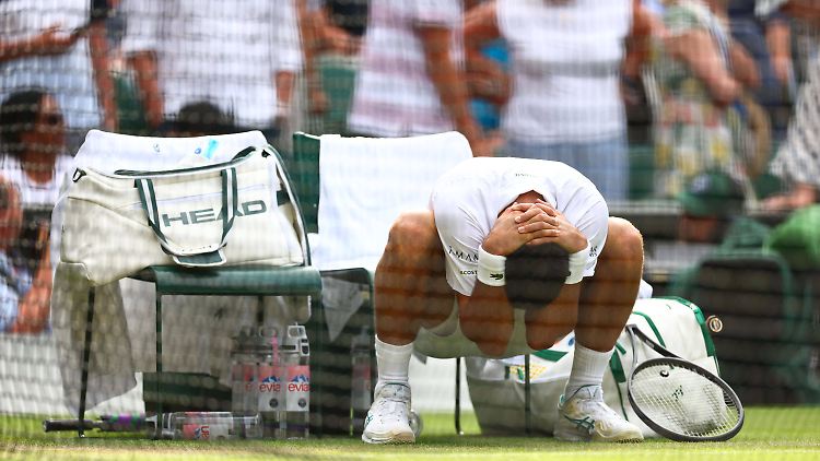 Der Schreck ließ nach: Novak Djokovic steht im Halbfinale von Wimbledon.