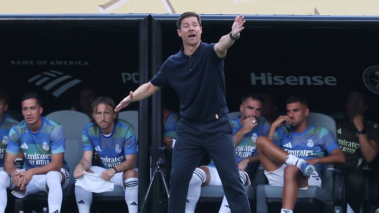 Xabi Alonso musste mitansehen, wie sein Team zerlegt wurde.