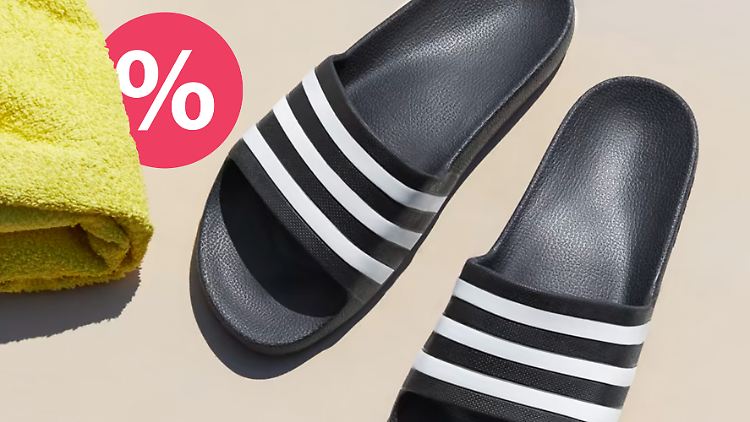 Der Sommer kann kommen: Die Adiletten sind in sämtlichen Farben zum Prime Day stark reduziert.