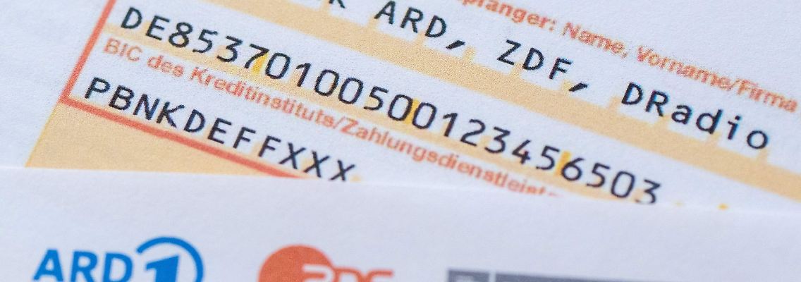 Für alle, die den Rundfunkbeitrag per Überweisung bezahlen, gibt es eine Veränderung.