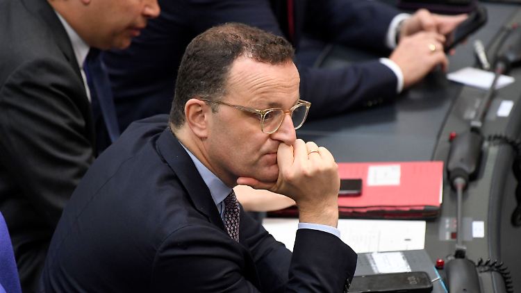 Jens Spahn hätte deutlich früher mitkriegen müssen, was sich zusammenbraut.