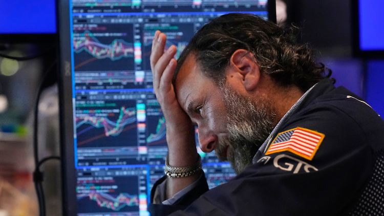 Auch am Wochenende bleibt das Schlagzeilenrisiko des US-Präsidenten Trump für Börsianer hoch. 