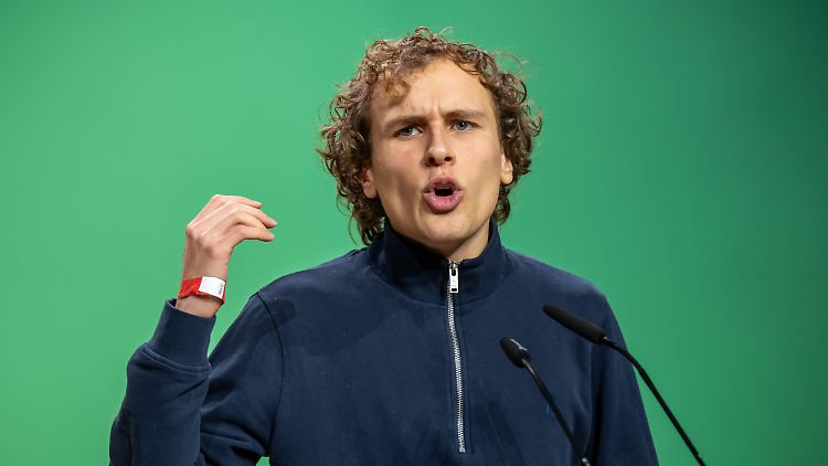 Jakob Blasel teilt sich mit Jette Nietzard den Vorsitz der Grünen Jugend.