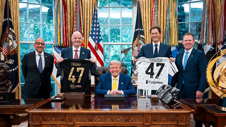 Die Klub-WM war einmal auch Gast in der großen Donald-Trump-Show im Weißen Haus. 