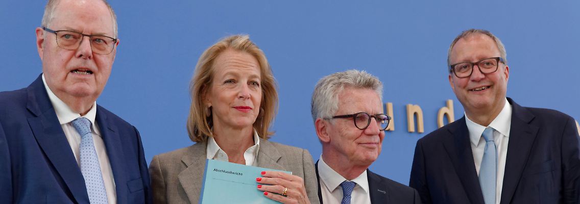 Einst besetzten sie Top-Positionen in Wirtschaft, Justiz und Politik - jetzt wollen Steinbrück, Jäkel, de Maizière und Voßkuhle zeigen, was sich in Deutschland ändern muss.