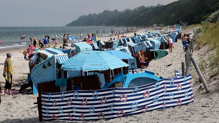 In den kommenden Wochen besteht die Möglichkeit von 30 Grad plus, aber ausgemacht ist das nicht.