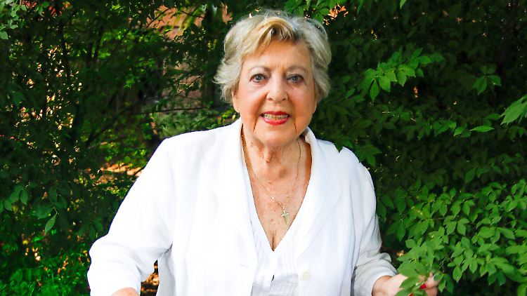 Bei den Nibelungen Festspielen ist Marie-Louise Marjan vor wenigen Tagen ohne Rollator unterwegs.