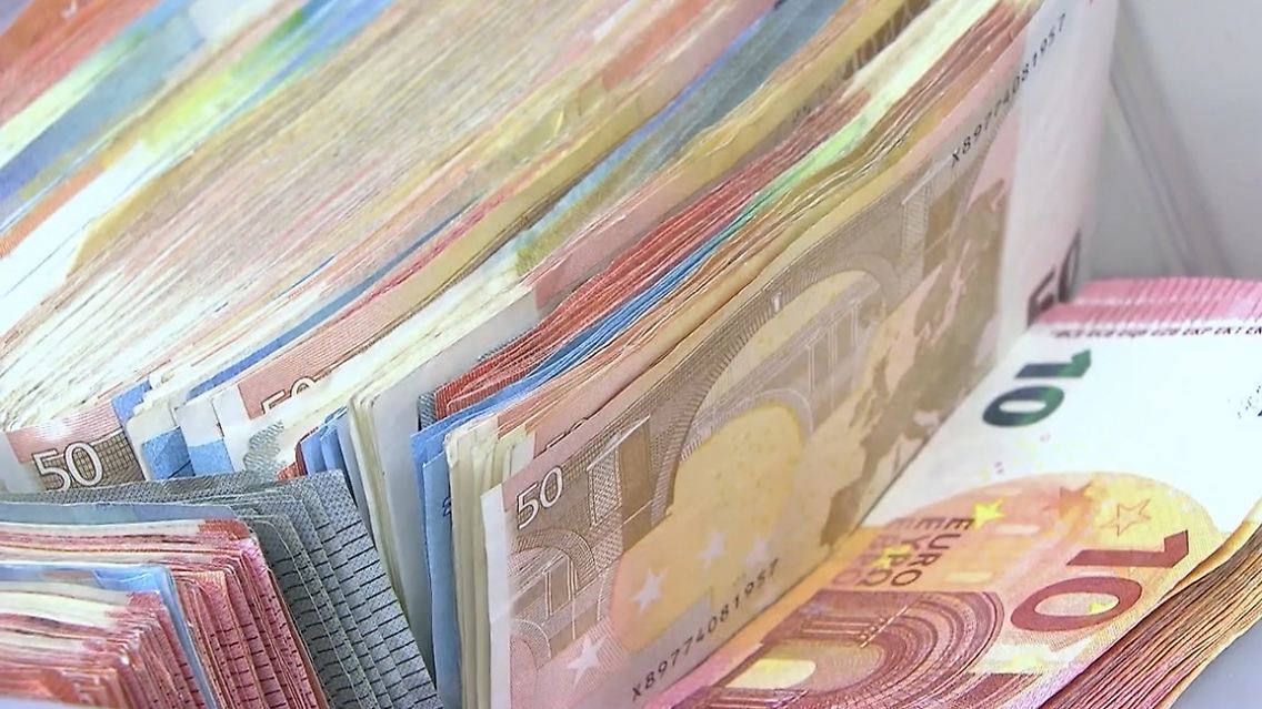 Geld Scheine.jpg
