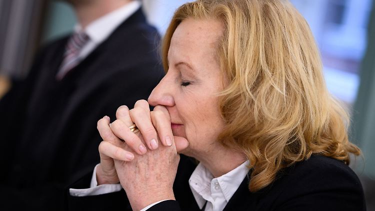 Schlesinger kriegt exemplarisch 18.300 Euro für den Januar 2023. 
