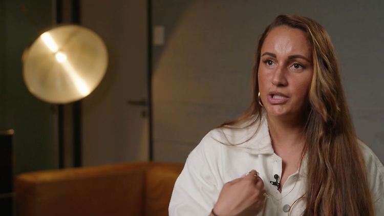 Senay Fröhlich2.jpg