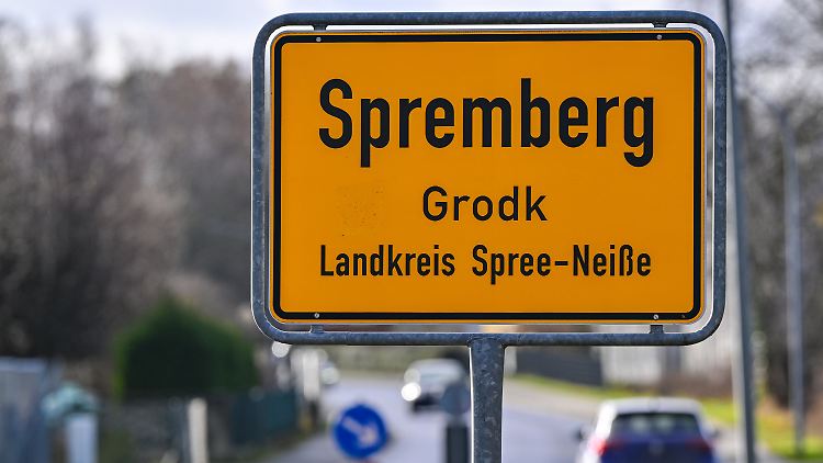 Verfassungsschützer weisen seit Jahren immer wieder auf die rechtsextremistische Szene in Südbrandenburg hin.
