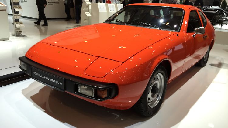 Ein rettender VW-Auftrag: Aus dem EA-425-Prototyp ging 1975 der profitable Bestseller Porsche 924 hervor.