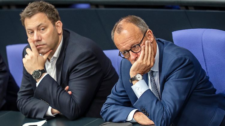 Auf Klingbeil und Merz kommt es an, um Schwarz-Rot trotz aller Strapazen zusammenzuhalten. Als Vorbilder könnten ihnen Helmut Schmidt und Rainer Barzel dienen.