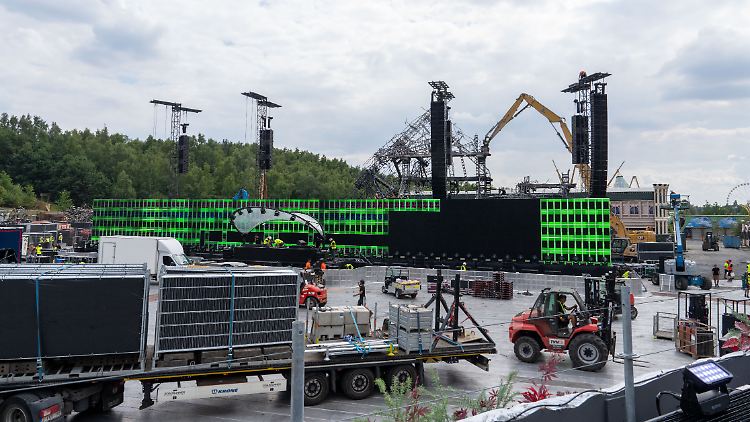 Abriss und Neubau der Hauptbühne auf dem Tomorrowland-Festival fanden binnen weniger als 48 Stunden statt. 