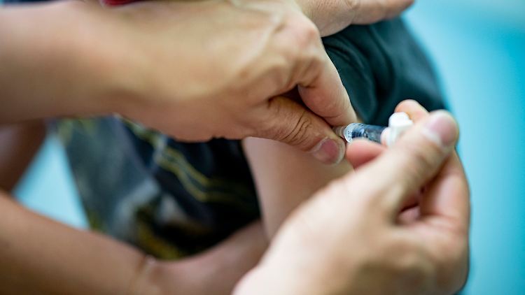 Nicht nur zum Impfen werden Kinderärztinnen und Kinderärzte gebraucht.