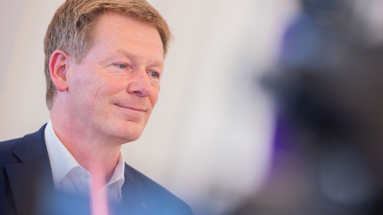 Lutz räumte nun seinerseits im Gespräch mit der FAS Fehler ein.