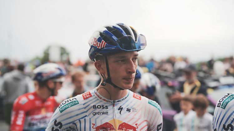 Florian Lipowitz steht virtuell auf dem Podest der Tour de France.