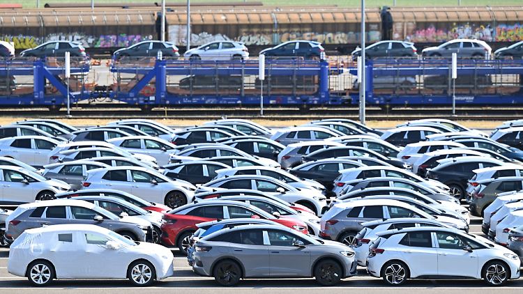 Die Autoindustrie war bisher der Motor der Wirtschaftsentwicklung in Südwestsachsen. Doch sie stockt. Wie kann Ersatz gefunden werden? (Symbolbild)