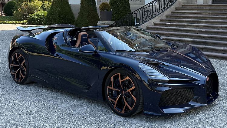 Von 0 auf 100 km/h beschleunigt der Bugatti Mistral in 2,5 Sekunden; etwa zehn Sekunden später ist er bei 300 km/h.