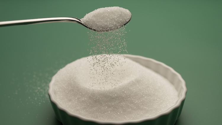 Erythrit ist im Vergleich zu Zucker weniger süß.