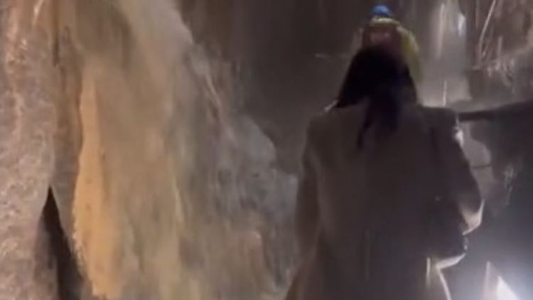 Höhle Evakuierung.jpg