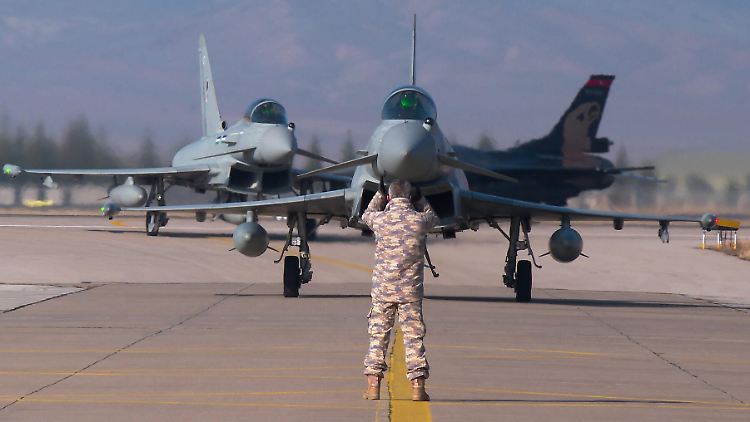 Der Eurofighter ist eine gemeinsame Entwicklung von Deutschland, Großbritannien, Italien und Spanien.