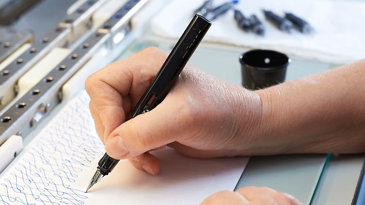 Seit 1980 "Made in Germany": Der Lamy Safari gilt als unverwüstlich im Schulalltag.